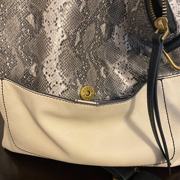 Fossil Amelia Python White Leather Black Hobo Crossbody - Picture 11 of 11